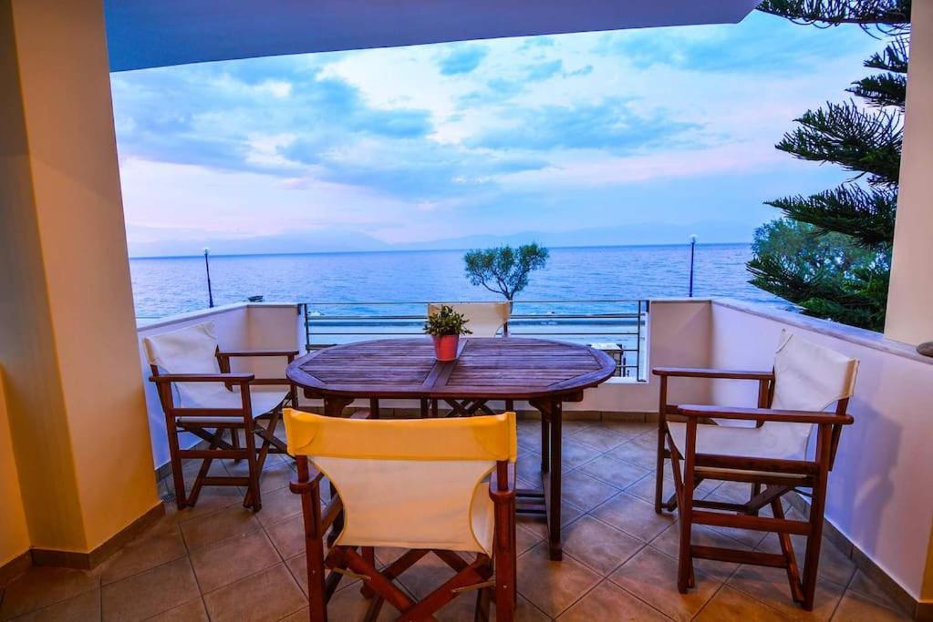 Kato Pitsa Aigli Luxurious Villa מראה חיצוני תמונה